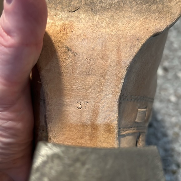 Free people high heel, leather booties. - Picture 6 of 7